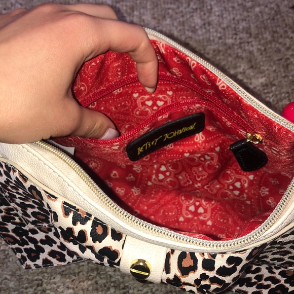 Betsey Johnson Purse - Picture 5 of 6